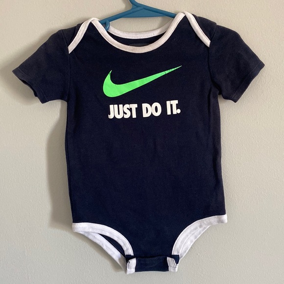 Nike Onesie - Picture 1 of 4